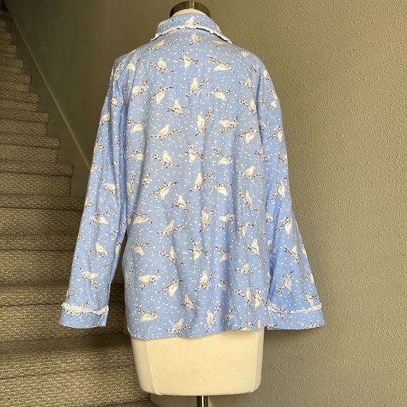 GUC Lanz of Salzburg Sz S Winter Snow Doves Flannel PJ Top ONLY - Picture 5 of 14